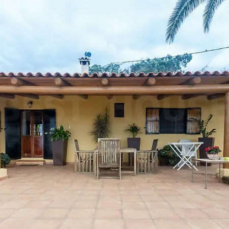 Canarian Farm With Pool Los Paredones Landhuis Vergara
