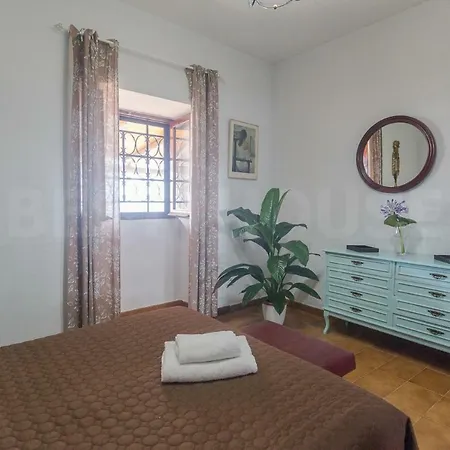 Country house Canarian Farm With Pool Los Paredones *